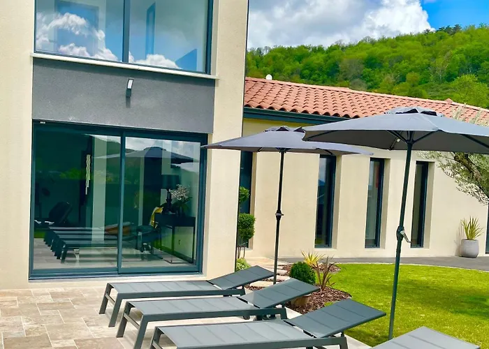 Avec Piscine Chauffee
